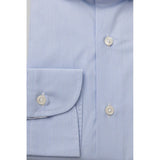 Elegante camicia da colletto francese a blu chiaro