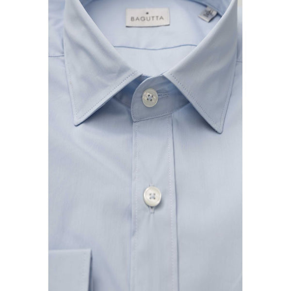 Elegante camicia azzurra in forma slim