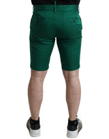 Elegantes pantalones cortos de bermudas de algodón verde profundo