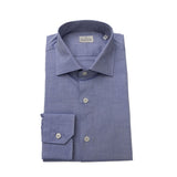 Elegante camisa de algodón azul claro con cuello francés