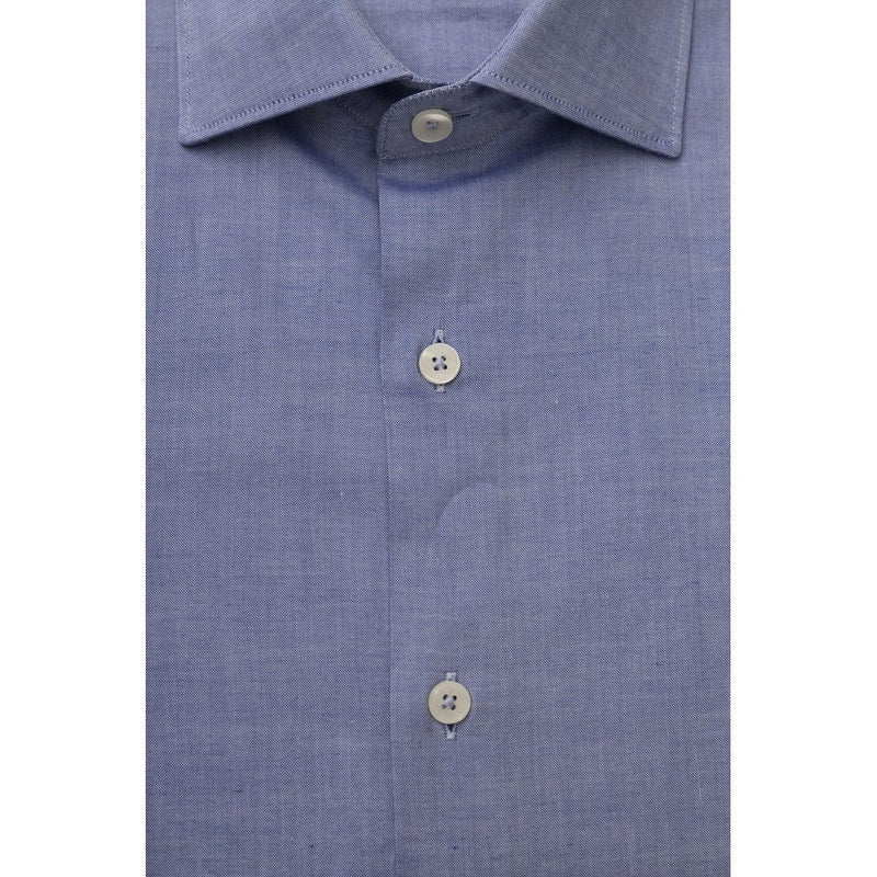 Elegante camicia di cotone azzurro con colletto francese