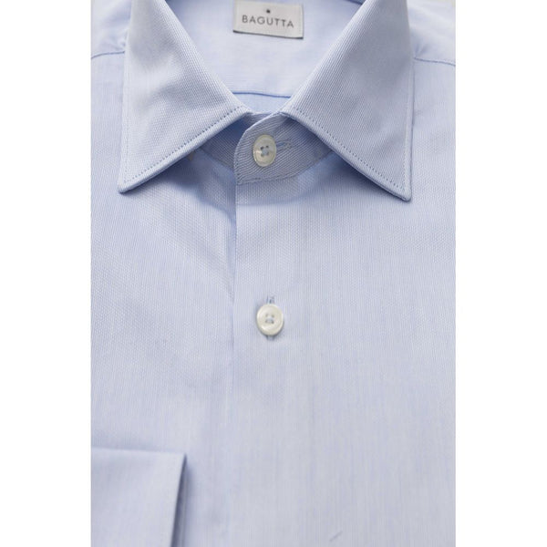 Chemise en coton bleu clair exquis