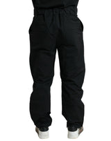 Elegantes pantalones rectos negros casuales