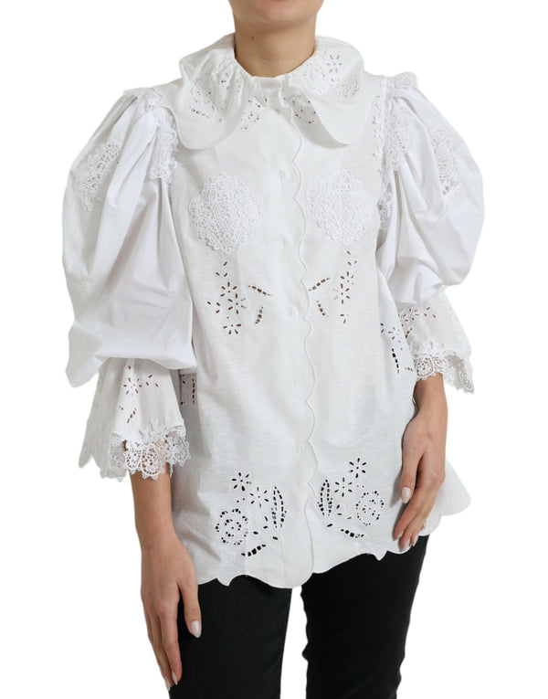 Elegante blusa de adornos de encaje blanco