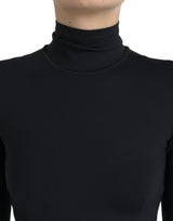 Elegante vestido negro de cuello de tortuga de cuerpo negro