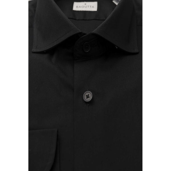 Elegante camicia nera in forma slim con colletto francese