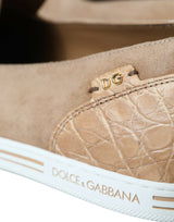 Elegantes mocasines de cuero beige