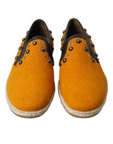 Mocassins exclusifs en toile orange avec crampons