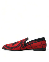 Το Torero-εμπνευσμένο Luxe Red & Black Loafers