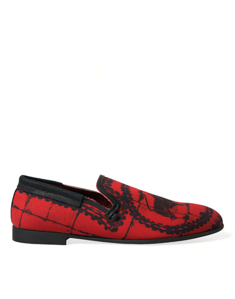 Το Torero-εμπνευσμένο Luxe Red & Black Loafers