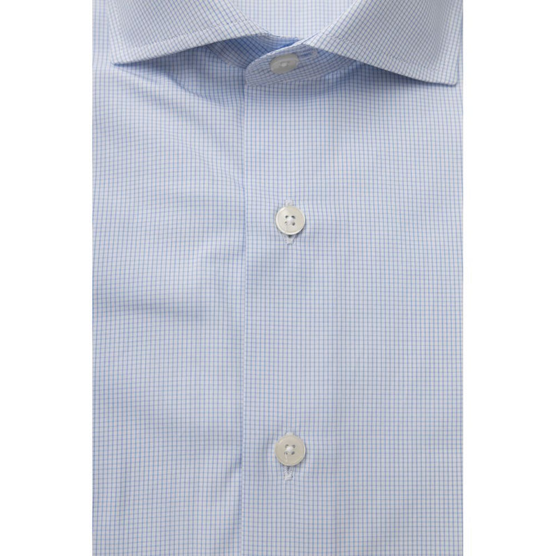 Elegante camicia di cotone azzurro con colletto francese