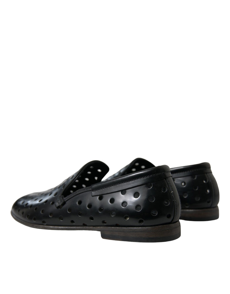 Elegante schwarze Leder -Perforated -Slipper