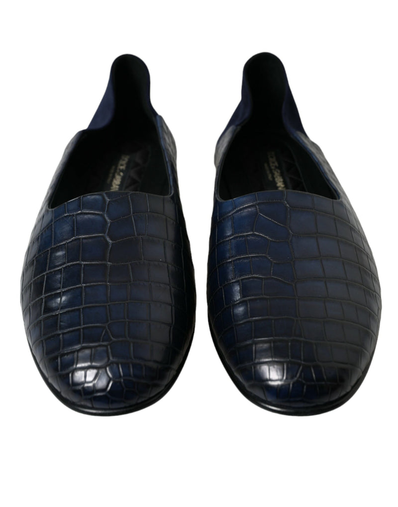 Elegantes mocasines de cuero de cocodrilo azul