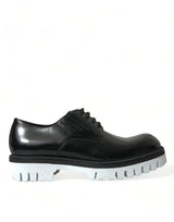 Scarpe derby in pelle sofisticate in pelle in bianco e nero