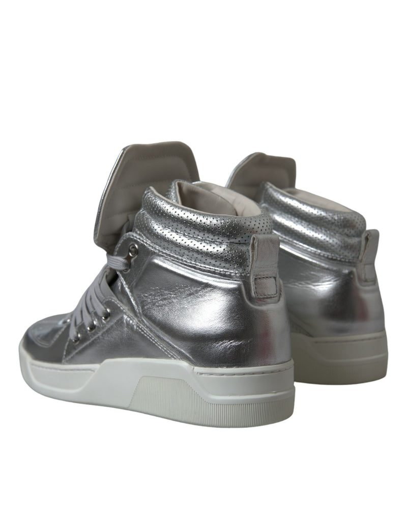 Silberne Leder-High-Top-Turnschuhe