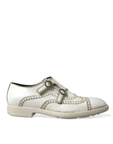 Elegantes zapatos de vestir derby de cuero blanco