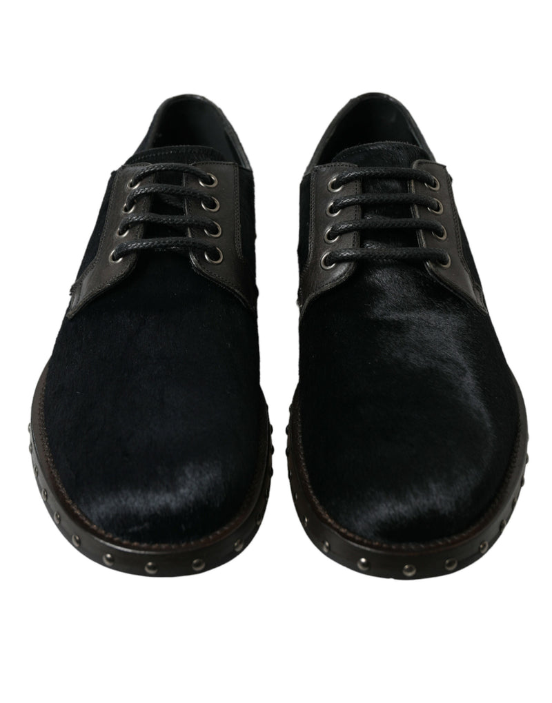 Elegantes zapatos de derby de piel de ternero negro