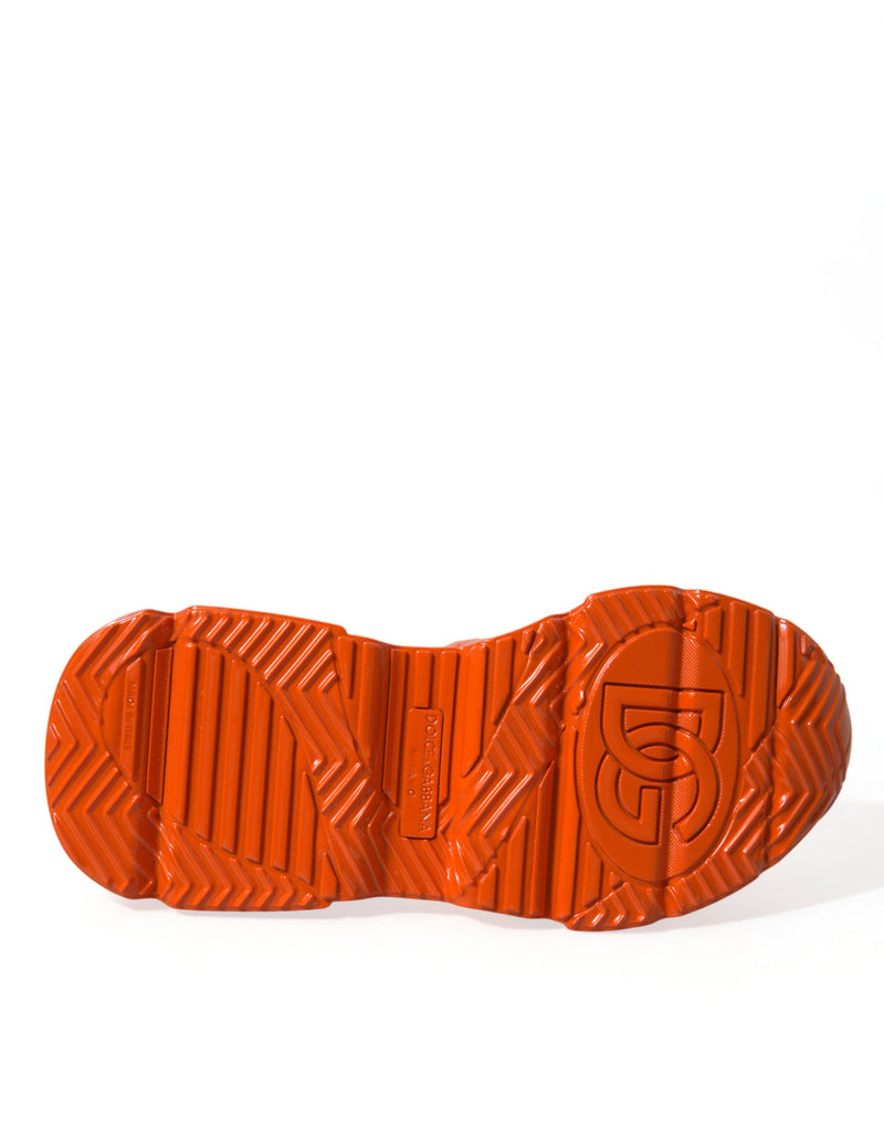 Charme de baskets haut-toit orange