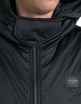 Elegante schwarze Parkjacke mit Kapuzenparka