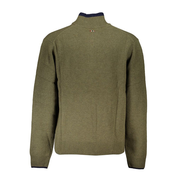 Pull vert demi-zip avec détail de broderie