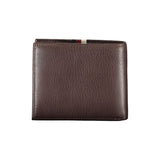 Elegant Leather Wallet with Contrast Detailing