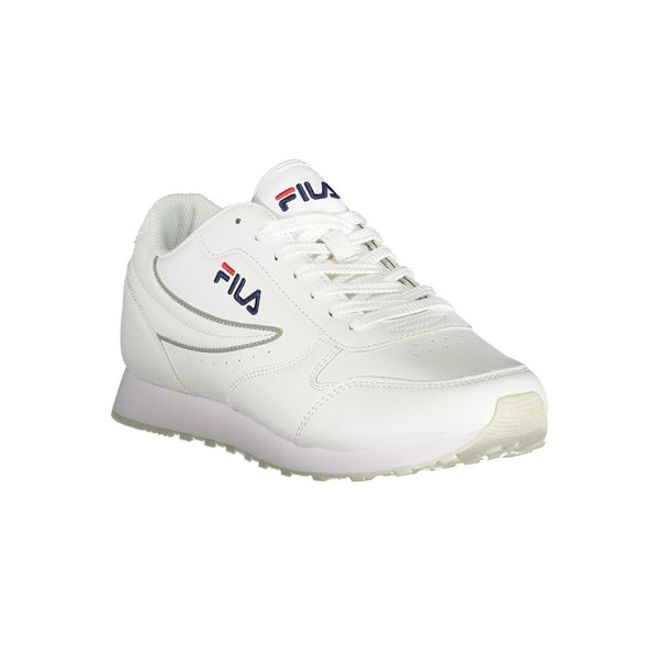 Zapatillas de deporte de deportes blancos prístinos con acentos de contraste