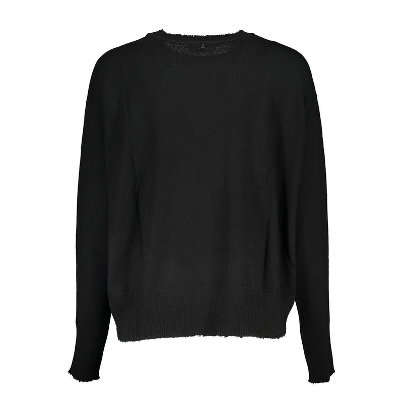 Elegant Long Sleeved Crew Neck Sweater