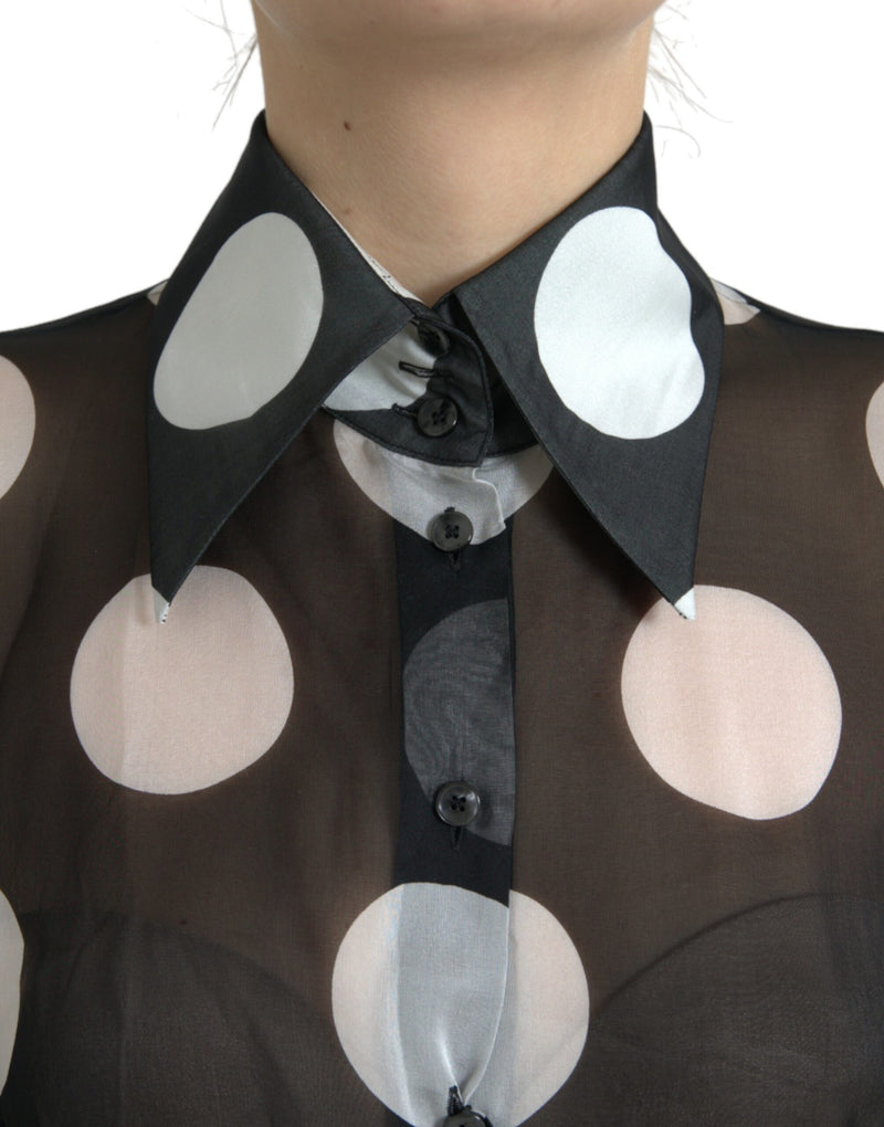 Blouse boutonnée à col de soie en noir et blanc