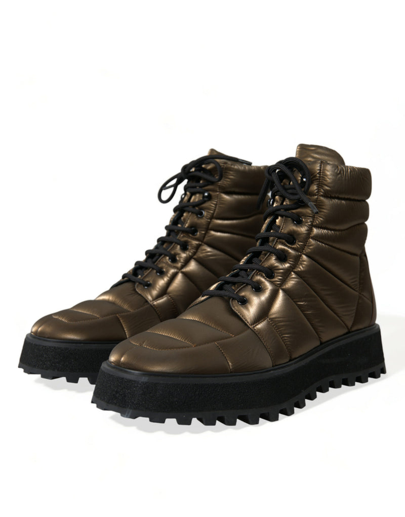 Bronze -Plateau gepolsterte Stiefel mit DG -Logoplatte