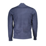 Blauer Nylonpullover