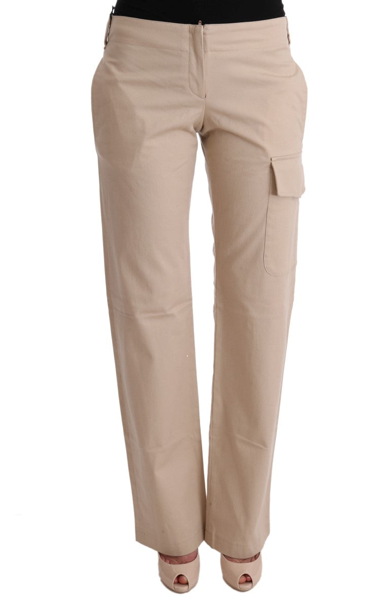 Pantalones cortos de color beige - elegancia de ajuste regular