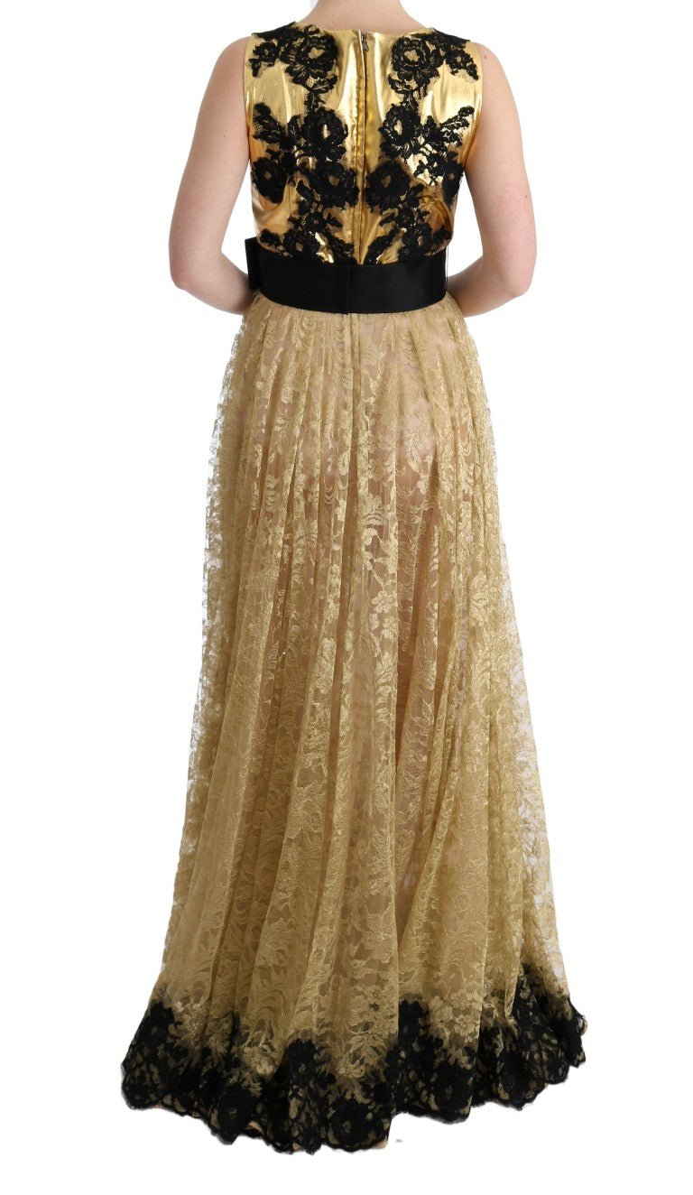 Elegantes goldenes Blumenkleid mit Blumenkleid