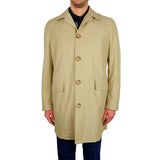 Klassiker beige Trenchcoat - zeitlose Eleganz