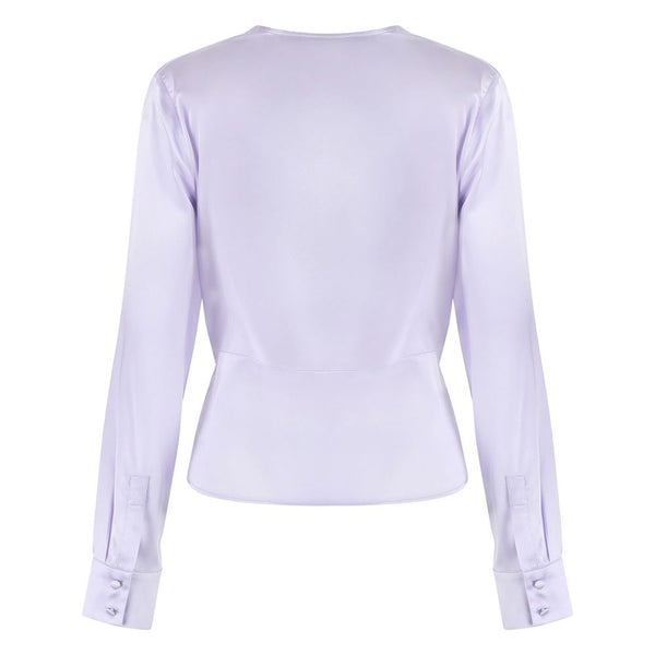 Blusa de elegancia de seda lila