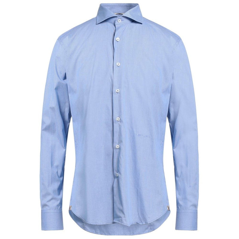 Elegante camisa de algodón azul claro