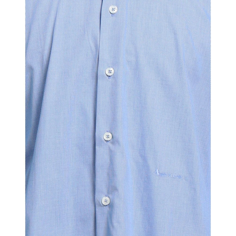 Elegante camisa de algodón azul claro