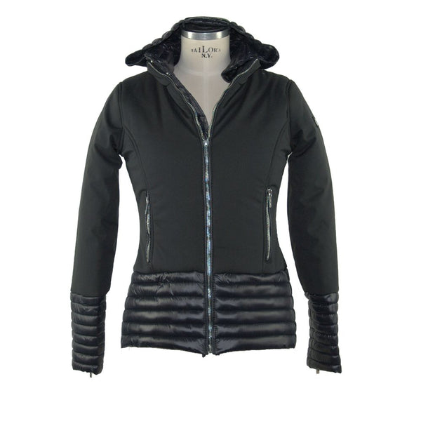 Pieza de ropa exterior de chaqueta negra y elegante