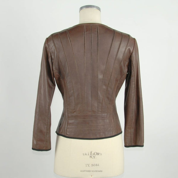 Chaqueta de cuero de ajuste delgado y elegante