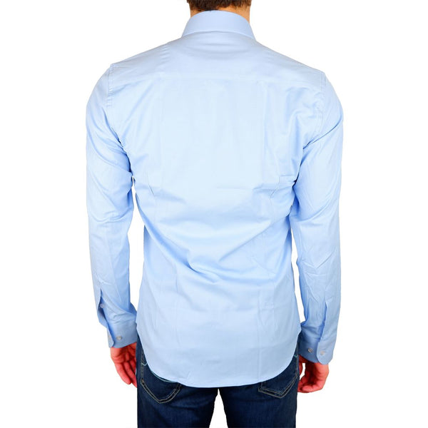 Elegante camicia di milano in raso azzurro