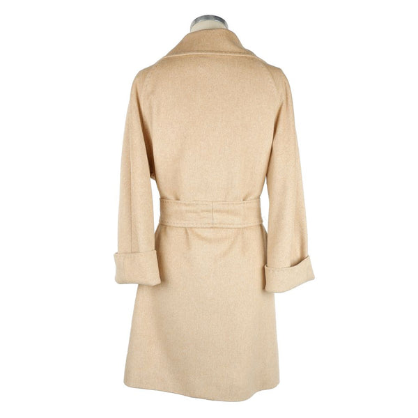 Manteau de femmes en laine beige élégante