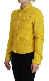 Chaqueta de mezclilla de mangas largas con cuello amarillo