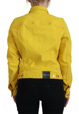 Chaqueta de mezclilla de mangas largas con cuello amarillo