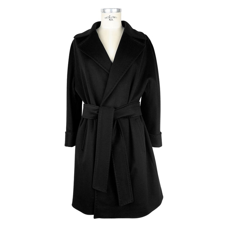 Elegante cappotto femminile di lana vergine nera