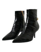 Chaussures sur les bottes courtes du logo en cuir en cuir noir