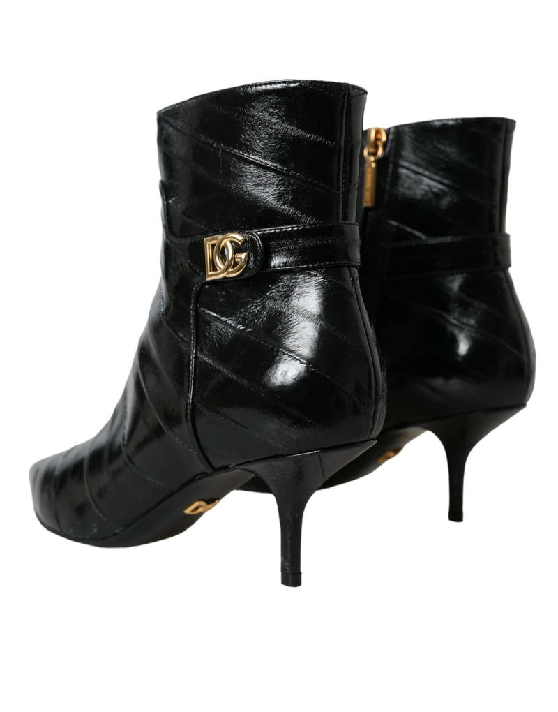 Chaussures sur les bottes courtes du logo en cuir en cuir noir