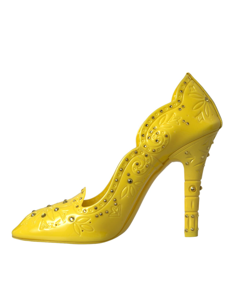 Zapatos de tacones de cristal amarillo cenizas