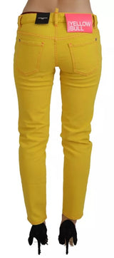 Jeans de mezclilla con cintura baja de algodón amarillo