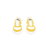 Sneaker en cuir de vache jaune