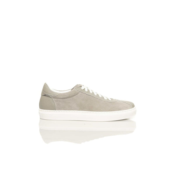 Sneaker en cuir de vache grise