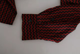 Modella a zigzag rosso nero camicia casual